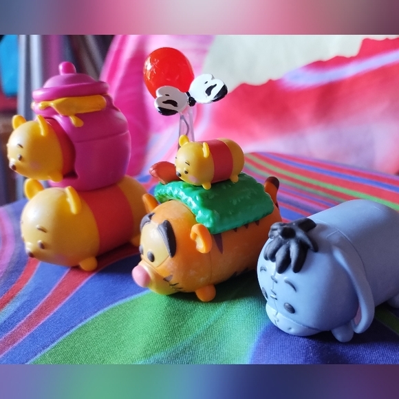 Disney Tsum Tsum Tigger Butterfly Balloon Hill Mystery Stack Pack Series 4 - Picture 4 of 9